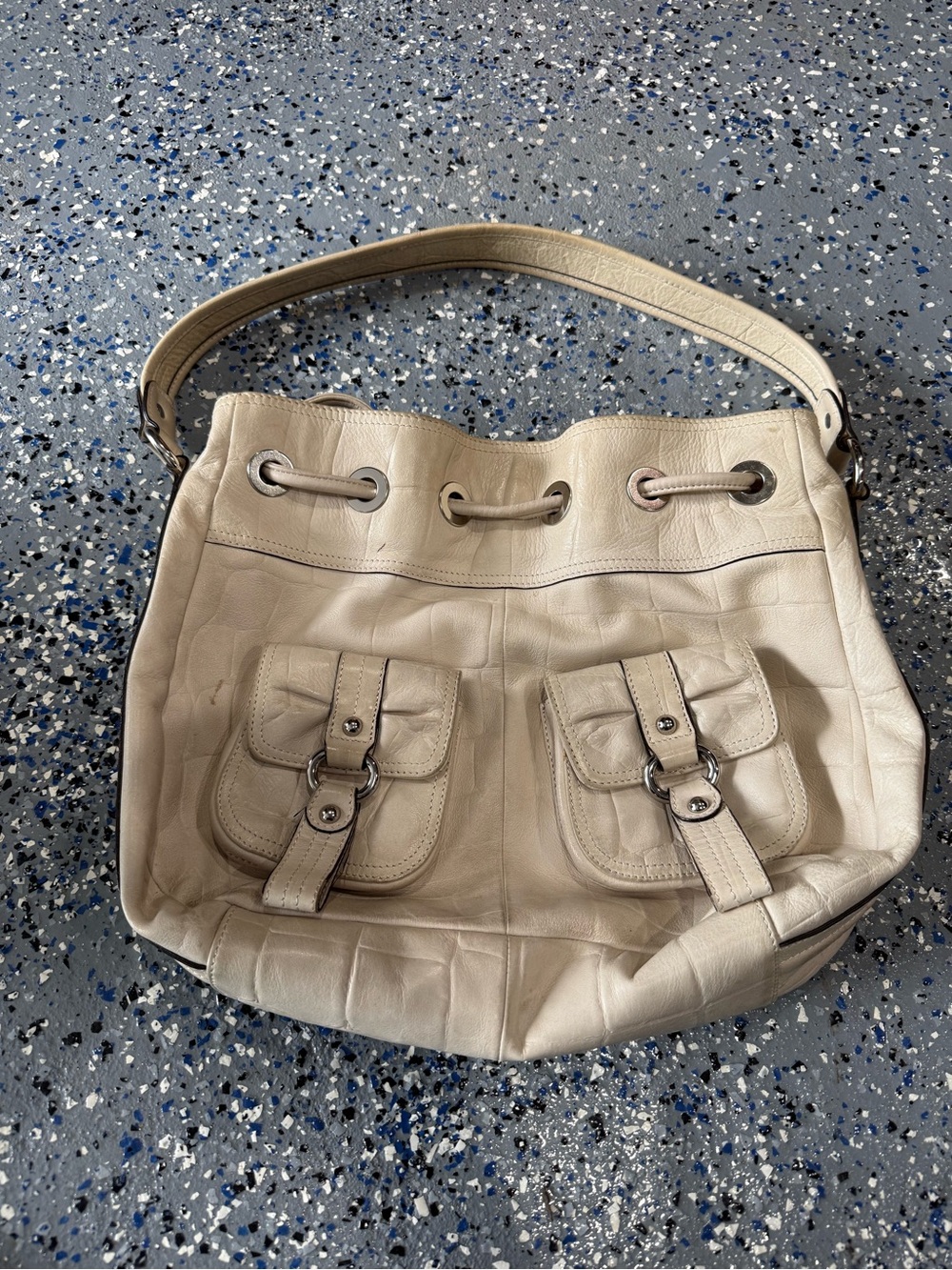 B Makowski Cream Leather Shoulder Bag with Front Pocket Detail